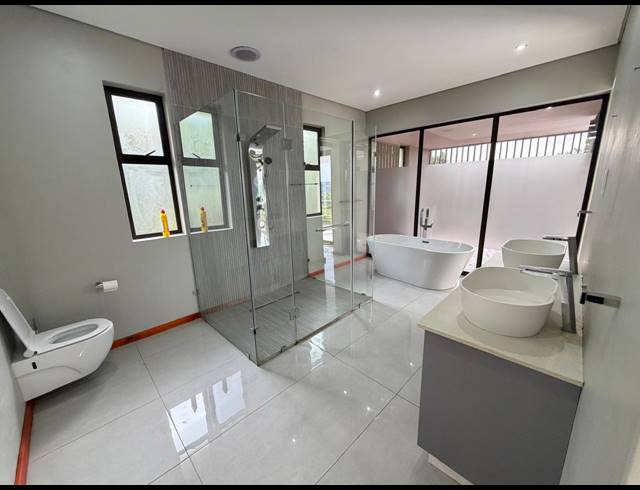 5 BEDROOM FREESTANDING TO LET IN HILLTOP PRIVATE ESTATE